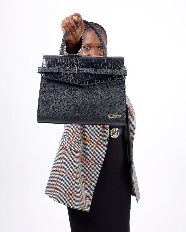 Black Textured Power Handbag – Bold Elegance